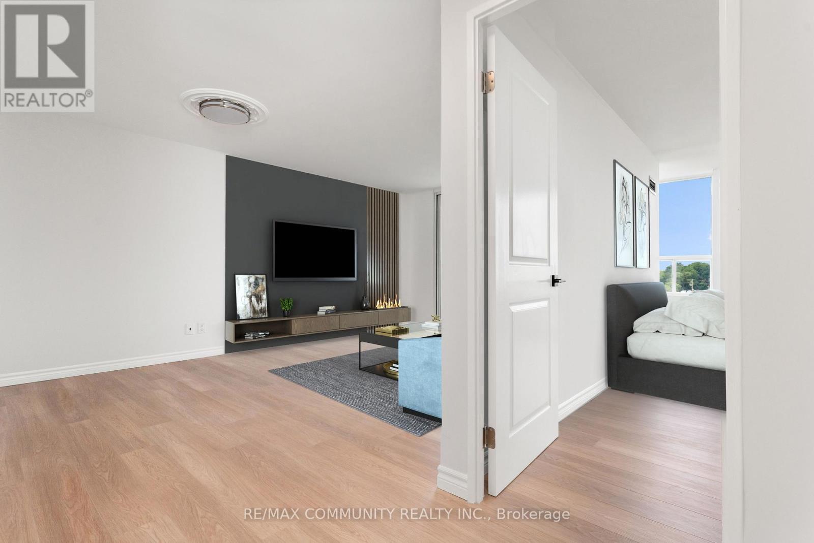 501 - 330 Mccowan Road, Toronto (Eglinton East), Ontario  M1J 3N3 - Photo 2 - E12444859
