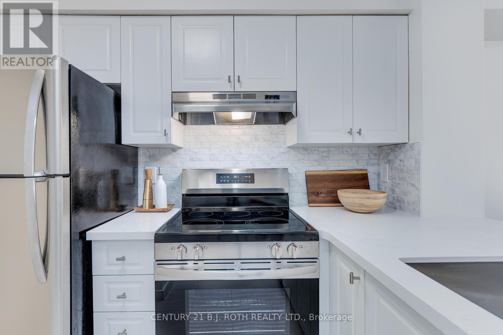 288 Mariners Way, Collingwood, Ontario  L9Y 5C7 - Photo 7 - S12444863