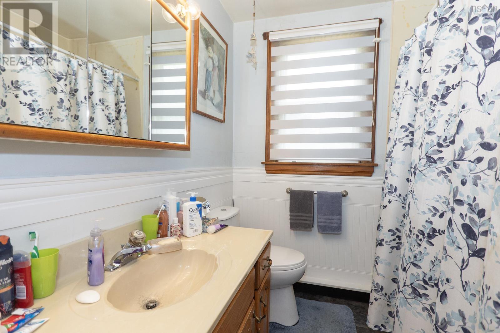 74 Spring Street, Amherst, Nova Scotia  B4H 1S7 - Photo 22 - 202525121
