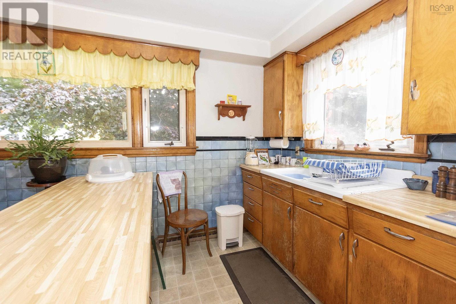 74 Spring Street, Amherst, Nova Scotia  B4H 1S7 - Photo 7 - 202525121