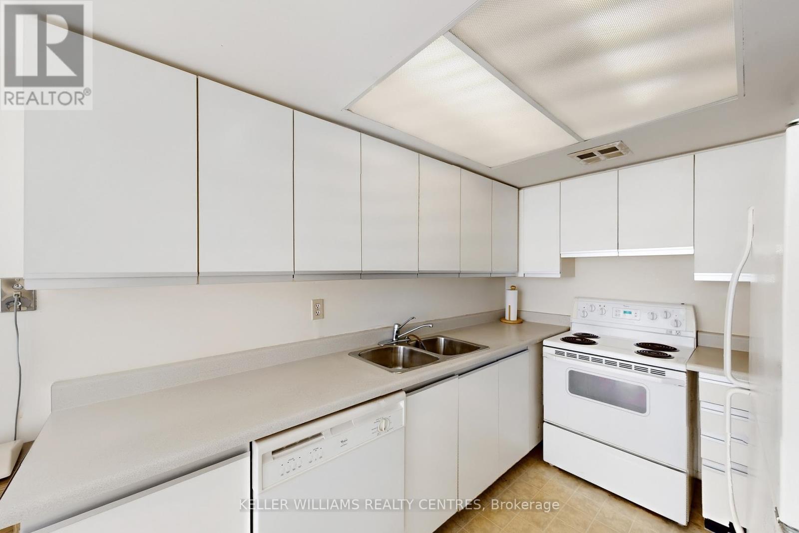 1208 - 10 Markbrook Lane, Toronto, Ontario  M9V 5E3 - Photo 15 - W12444480