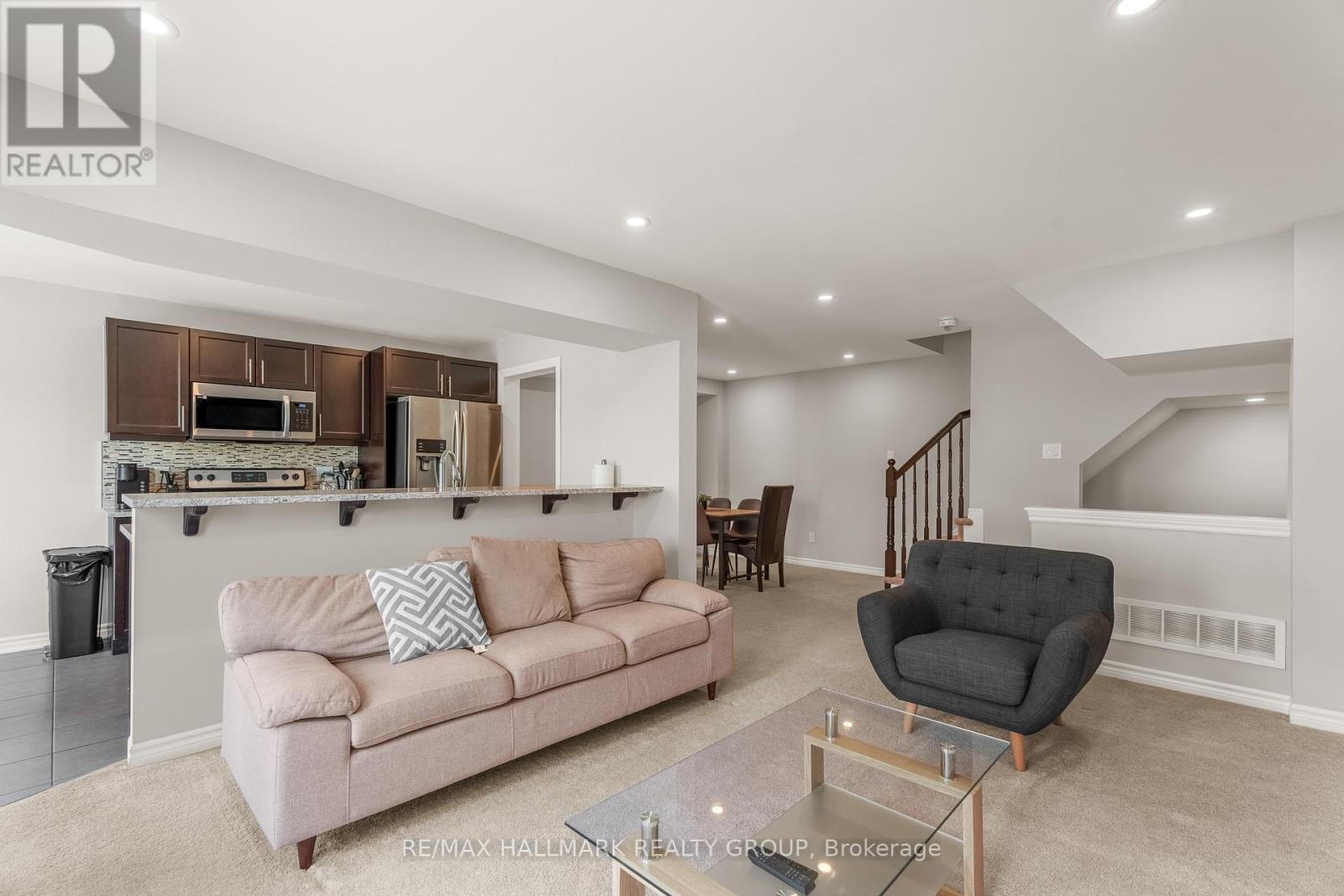404 Rosingdale Street, Ottawa, Ontario  K2R 1G9 - Photo 16 - X12444872