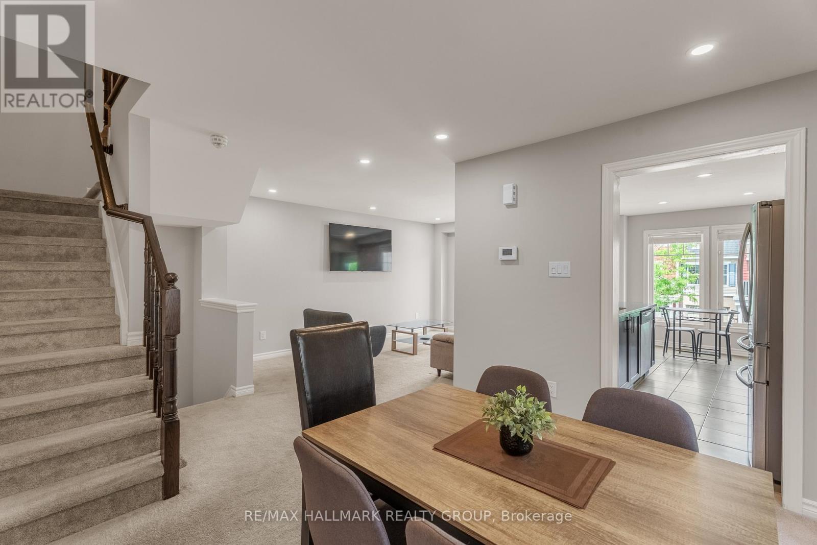 404 Rosingdale Street, Ottawa, Ontario  K2R 1G9 - Photo 24 - X12444872