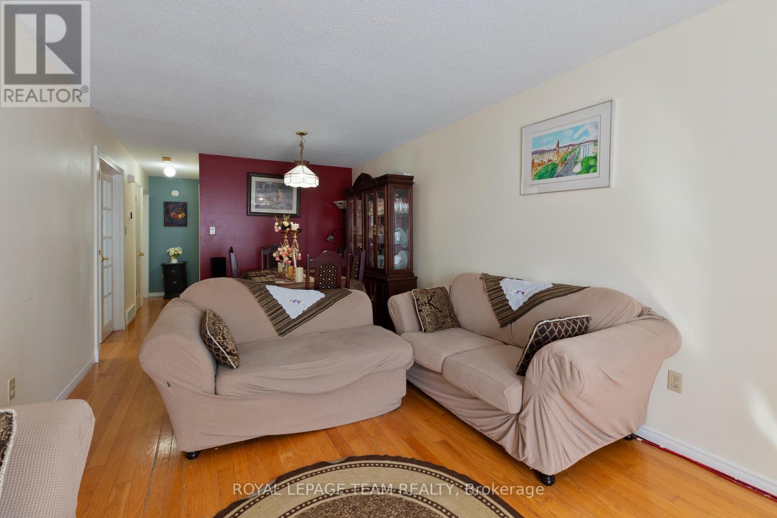 77 Bonaventure Drive, London East, Ontario  N5V 4A7 - Photo 7 - X12444876