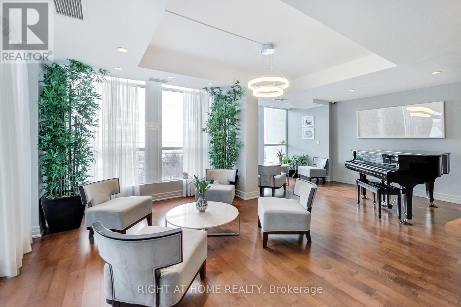 518 - 628 Fleet Street, Toronto, Ontario  M5V 1A8 - Photo 17 - C12444878