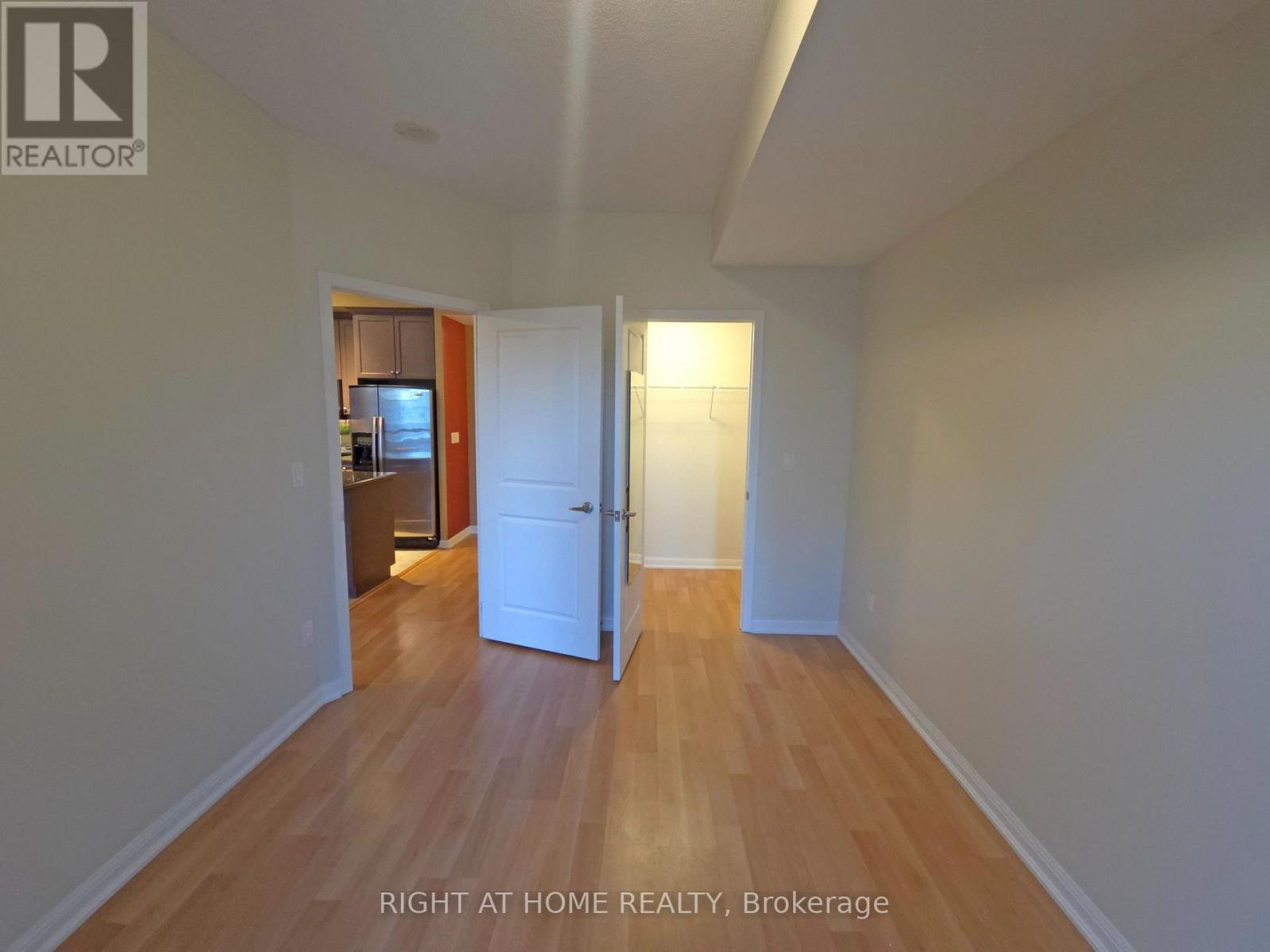 518 - 628 Fleet Street, Toronto, Ontario  M5V 1A8 - Photo 8 - C12444878