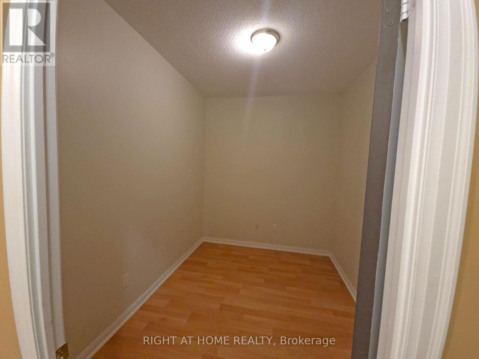 518 - 628 Fleet Street, Toronto, Ontario  M5V 1A8 - Photo 9 - C12444878
