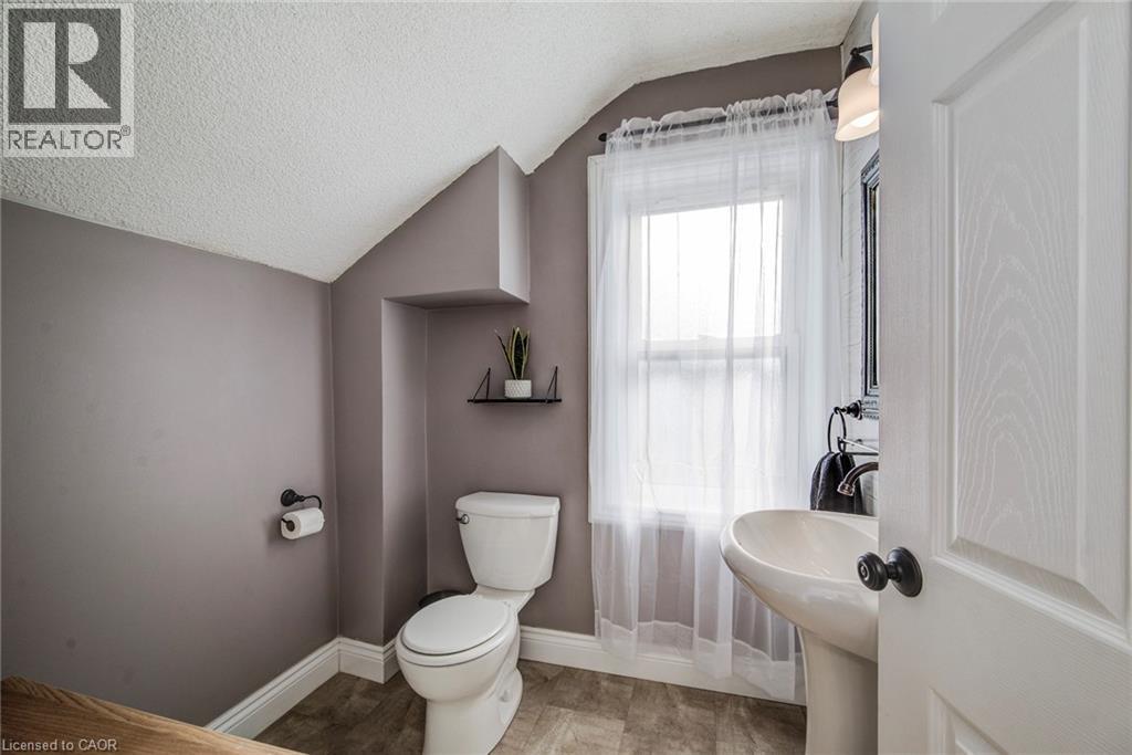379 Livingstone Avenue N, Listowel, Ontario  N4W 1R1 - Photo 33 - 40774947