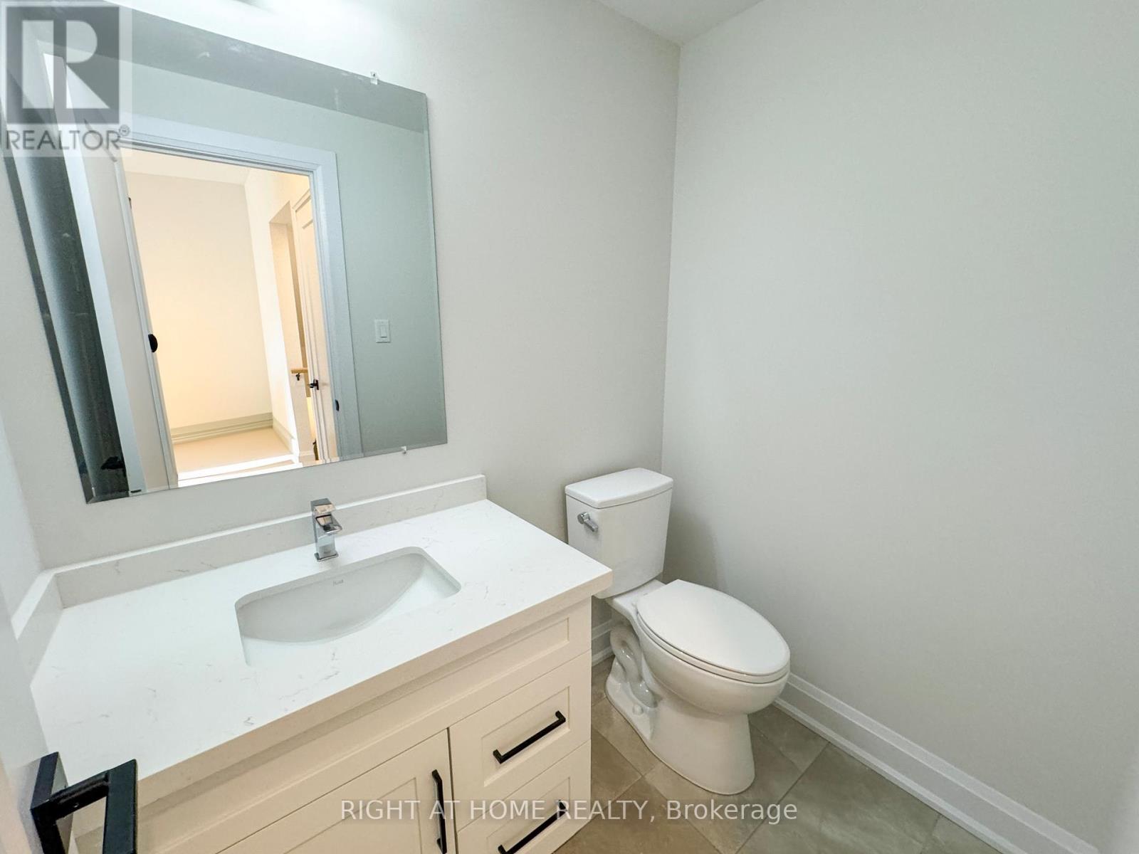 19 - 292 Vine Street, St. Catharines, Ontario  L2M 4T3 - Photo 11 - X12444877