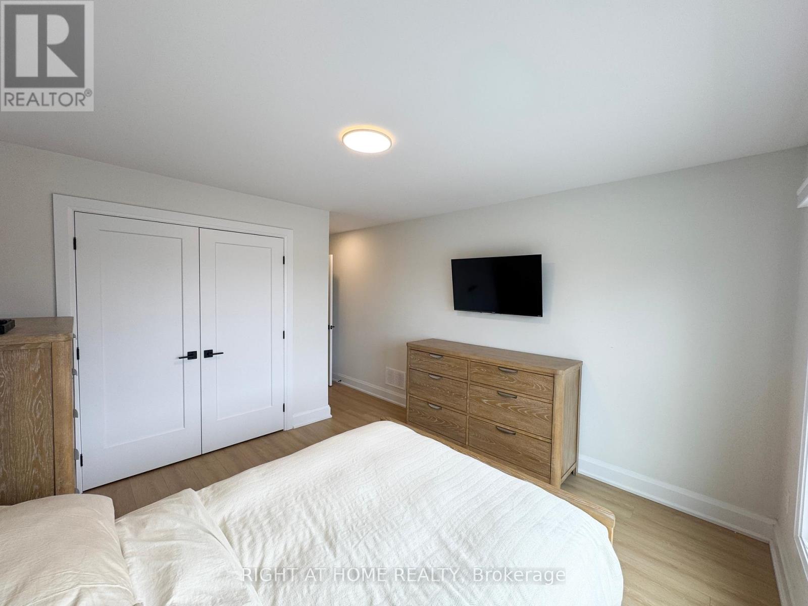 19 - 292 Vine Street, St. Catharines, Ontario  L2M 4T3 - Photo 13 - X12444877