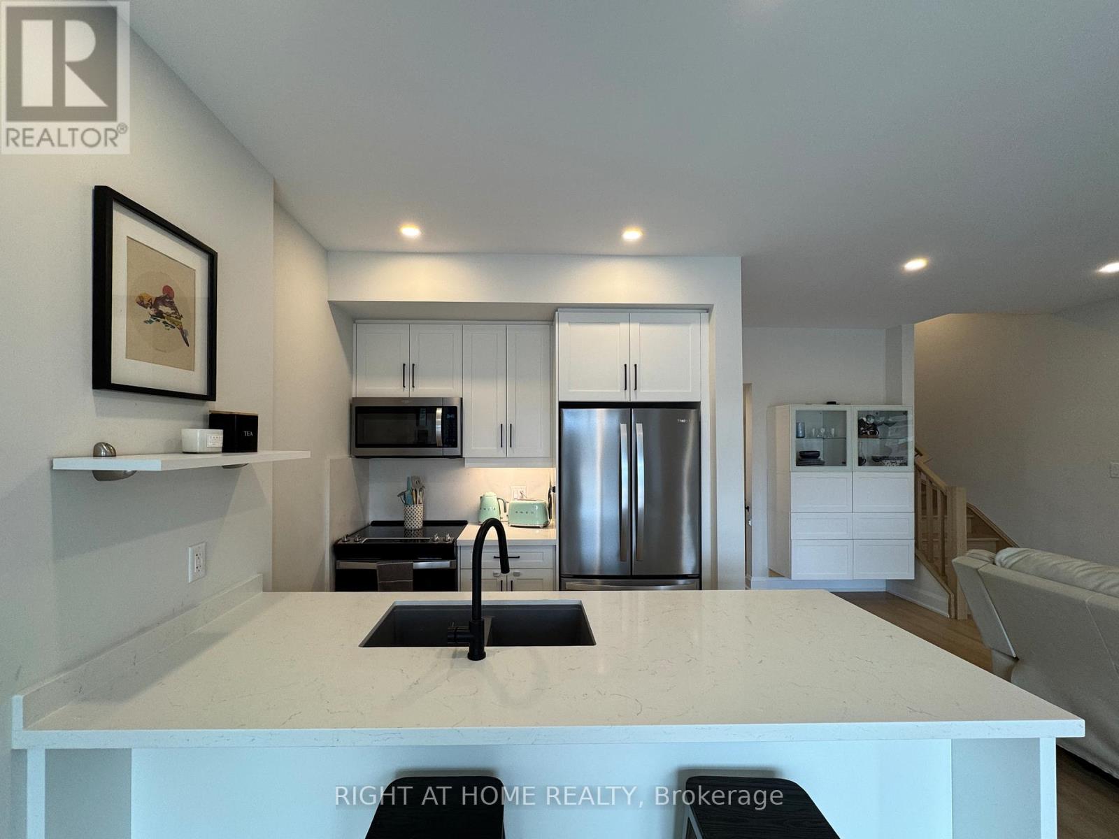 19 - 292 Vine Street, St. Catharines, Ontario  L2M 4T3 - Photo 7 - X12444877