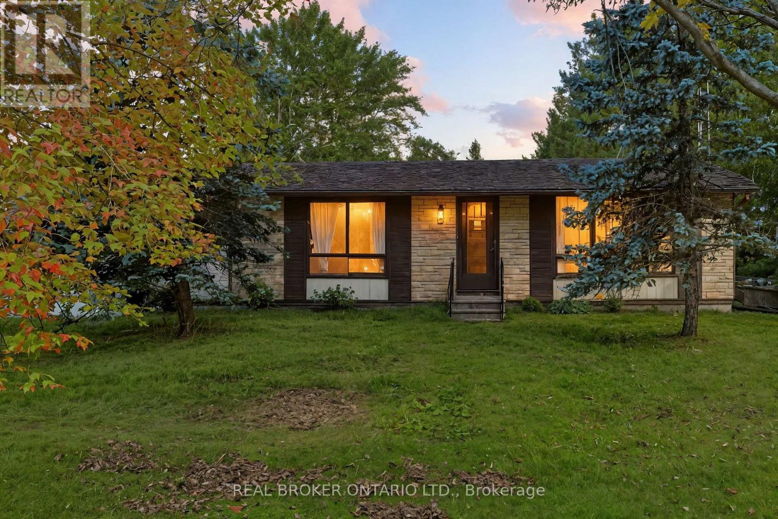 2627 DONNELLY DRIVE, Ottawa, Ontario