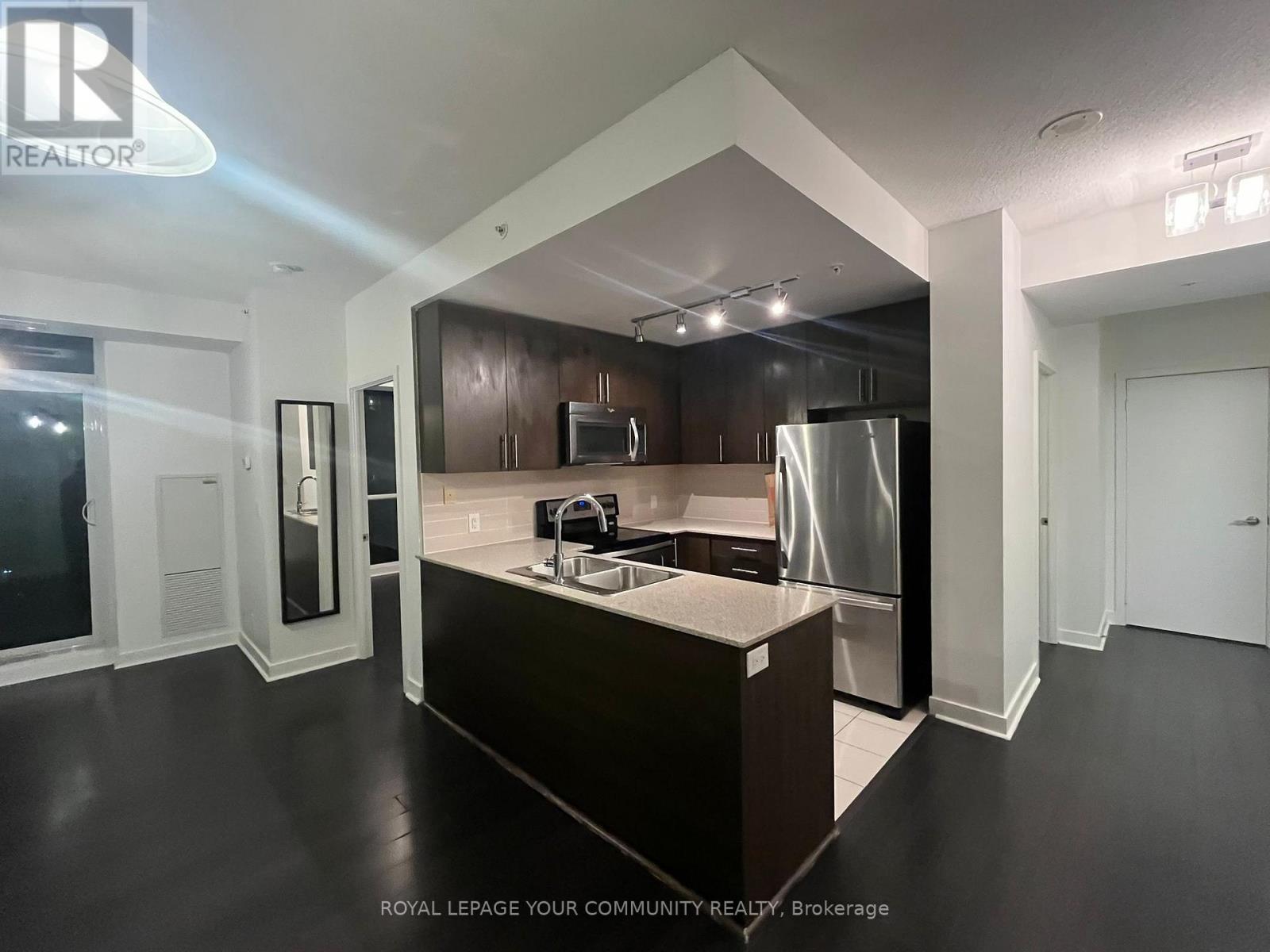 1702 - 3985 Grand Park Drive, Mississauga, Ontario  L5B 0H8 - Photo 11 - W12444439