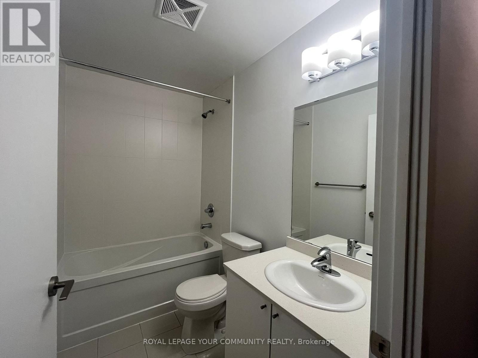 1702 - 3985 Grand Park Drive, Mississauga, Ontario  L5B 0H8 - Photo 20 - W12444439
