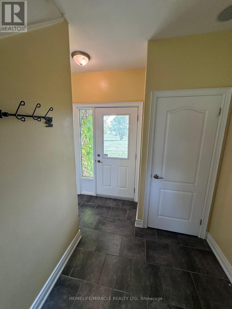 11257 Niagara Parkway, Niagara Falls, Ontario  L2E 6S6 - Photo 13 - X12443840