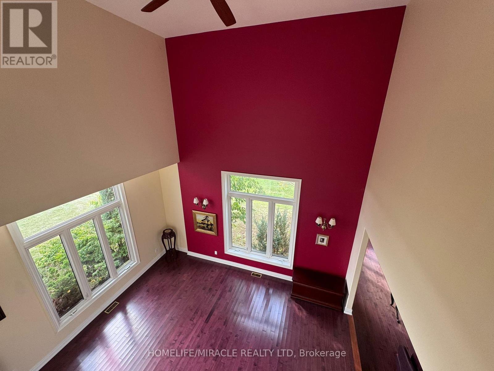 11257 Niagara Parkway, Niagara Falls, Ontario  L2E 6S6 - Photo 12 - X12443840