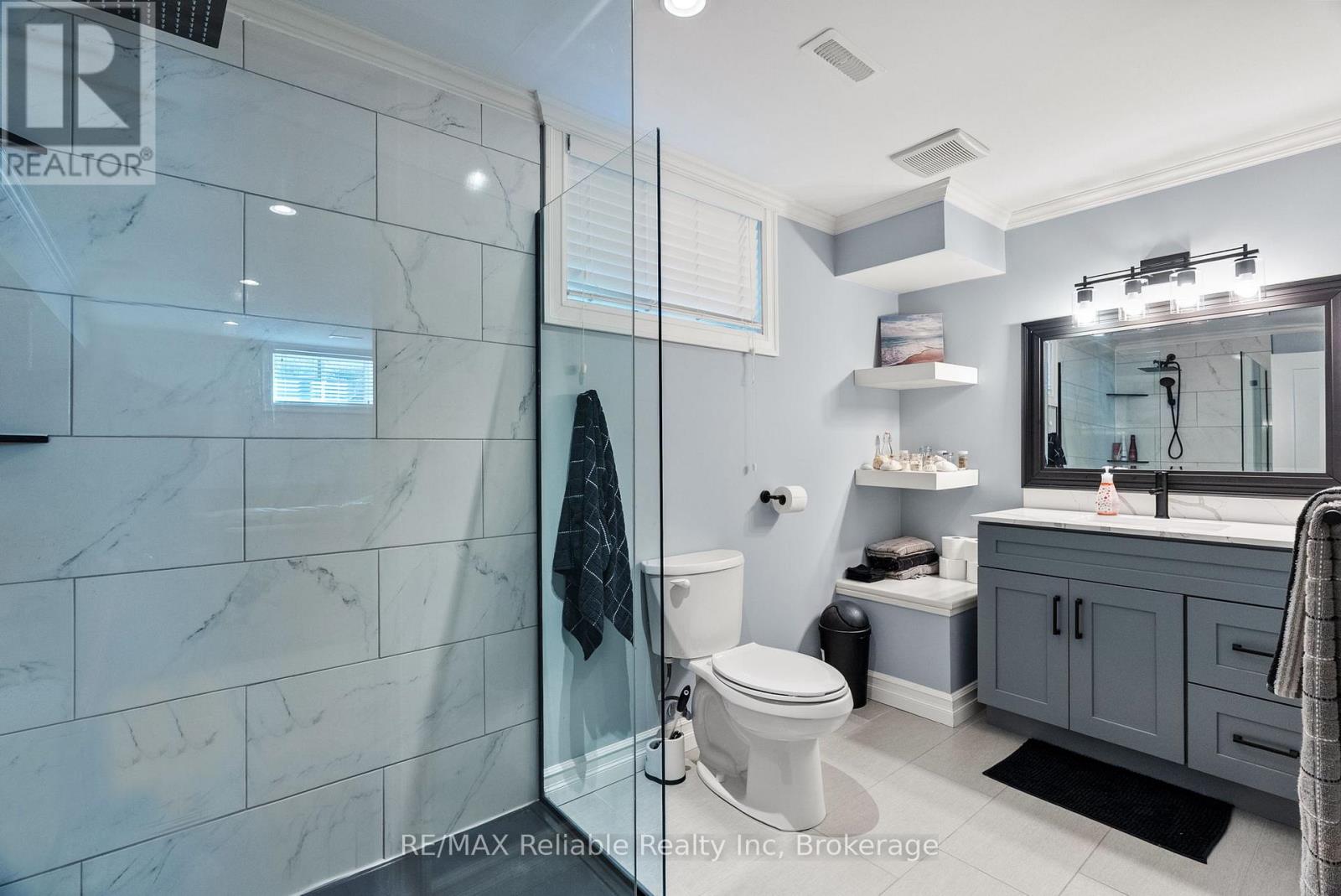 17 Harbour Court, Bluewater, Ontario  N0M 1G0 - Photo 37 - X12439193