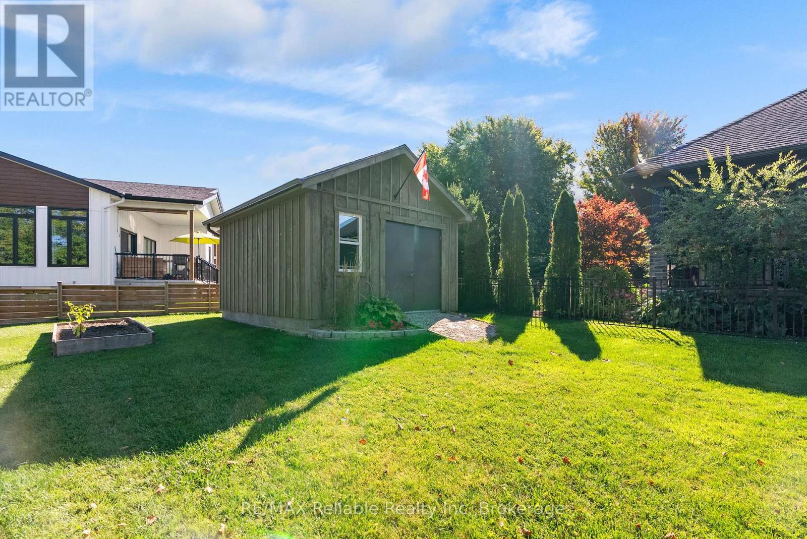 17 Harbour Court, Bluewater, Ontario  N0M 1G0 - Photo 43 - X12439193