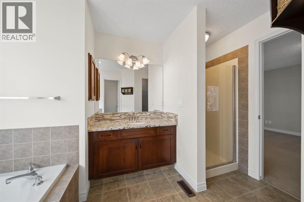 120 Prestwick Point Se, Calgary, Alberta  T2Z 4K7 - Photo 14 - A2259823