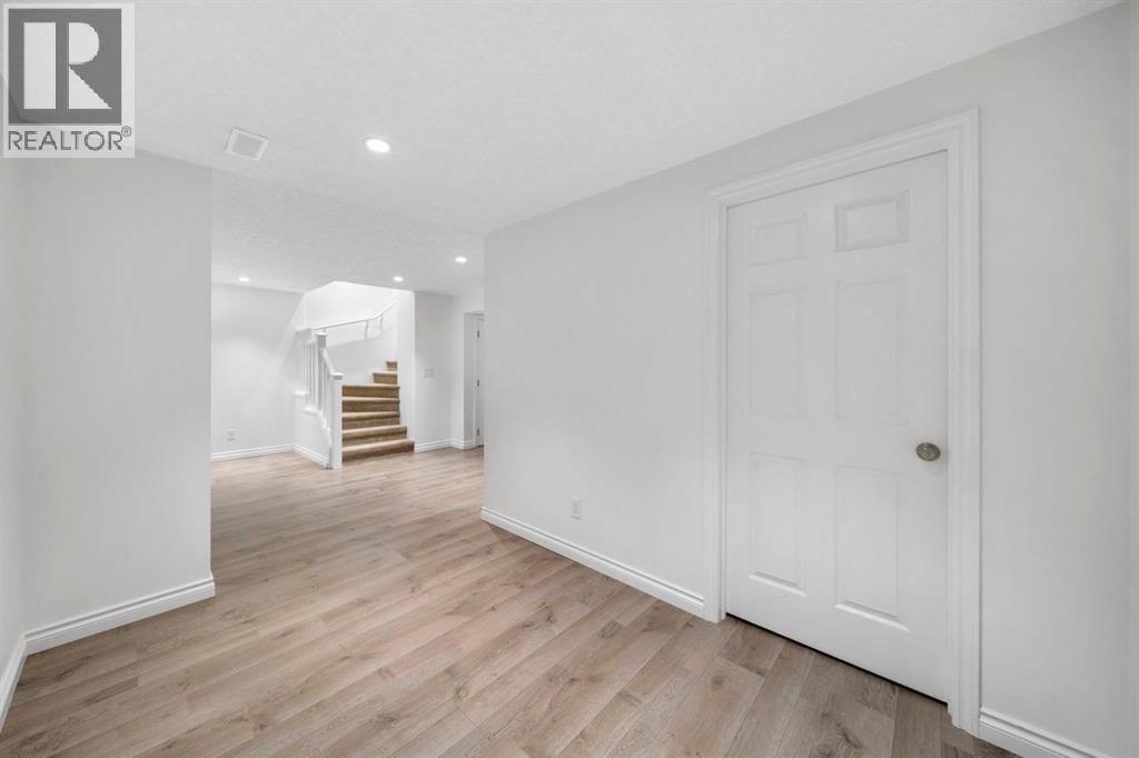 120 Prestwick Point Se, Calgary, Alberta  T2Z 4K7 - Photo 23 - A2259823