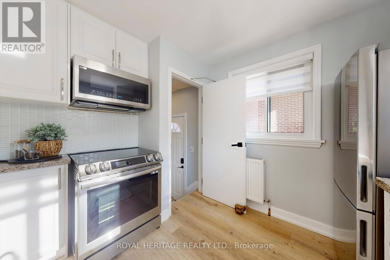 233 Palace Street, Whitby (Downtown Whitby), Ontario  L1N 5G1 - Photo 16 - E12444879