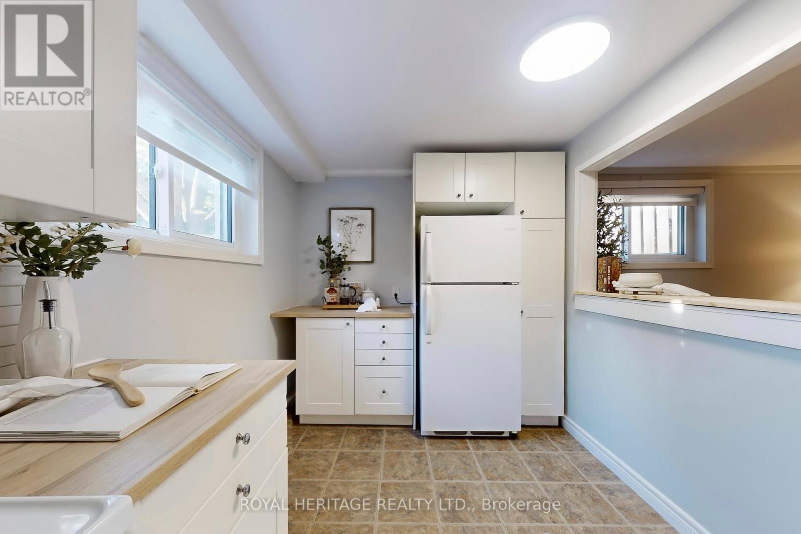 233 Palace Street, Whitby (Downtown Whitby), Ontario  L1N 5G1 - Photo 33 - E12444879