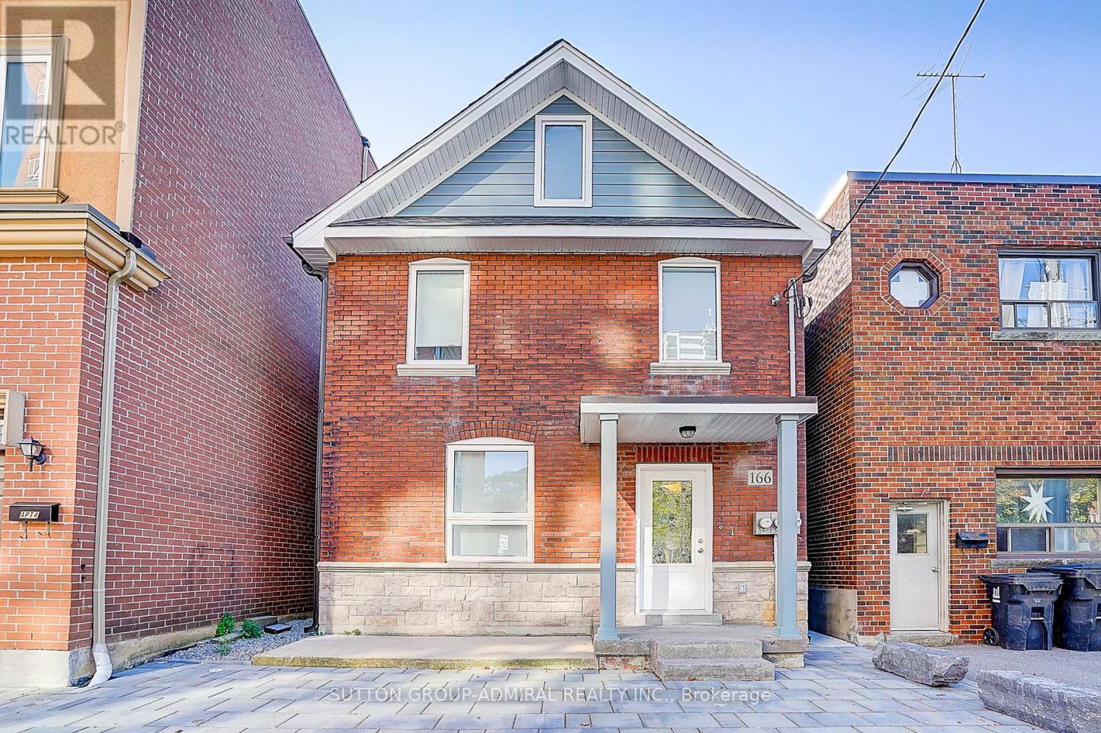 166 VAUGHAN ROAD, Toronto, Ontario