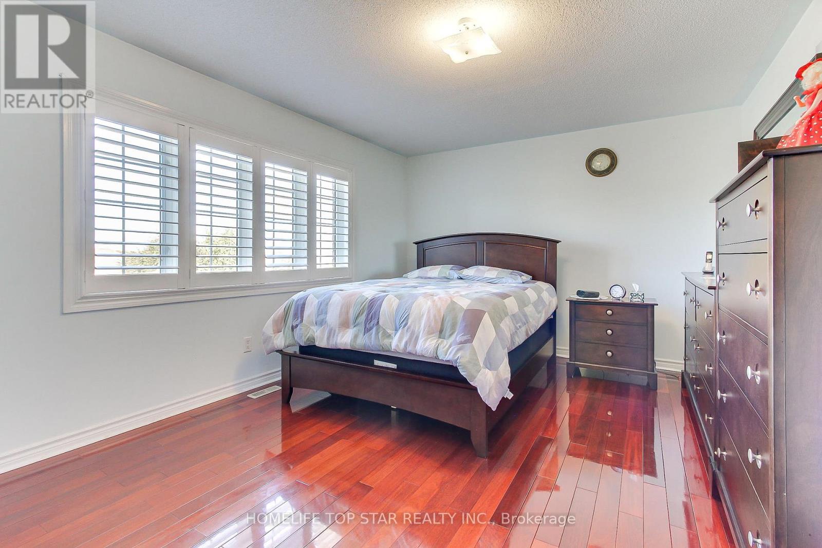 231 Knapton Drive, Newmarket, Ontario  L3X 3B6 - Photo 26 - N12444884
