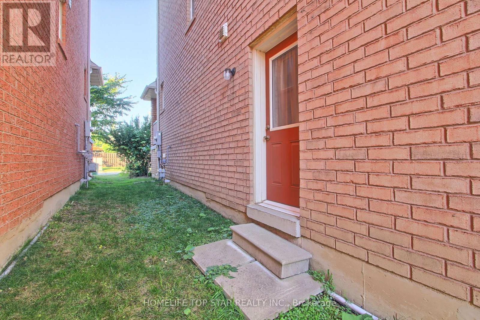 231 Knapton Drive, Newmarket, Ontario  L3X 3B6 - Photo 36 - N12444884