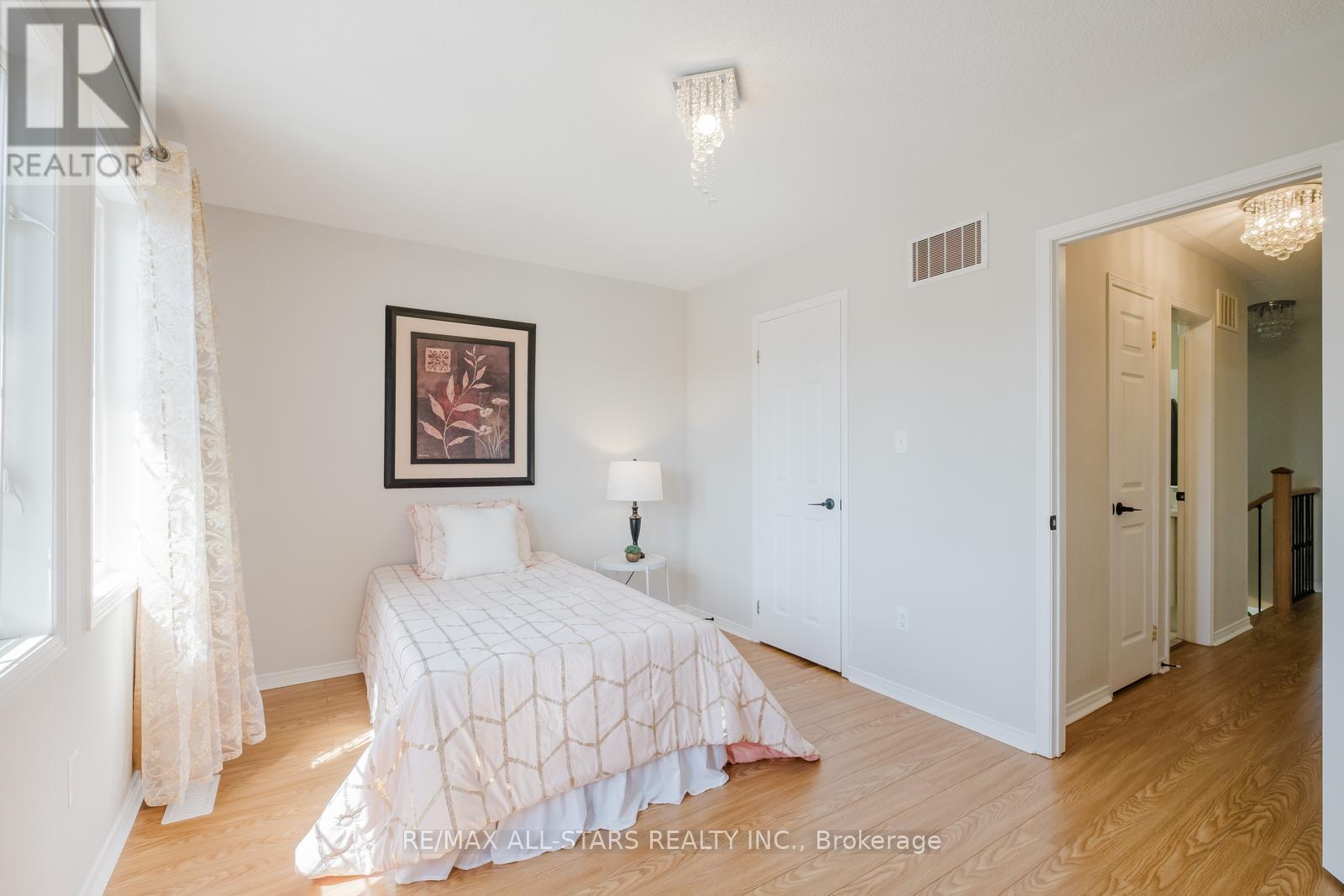 19 Coronet Street, Whitchurch-Stouffville (Stouffville), Ontario  L4A 0X8 - Photo 14 - N12444891
