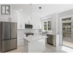 21 GALLERIA PARKWAY, Markham, Ontario