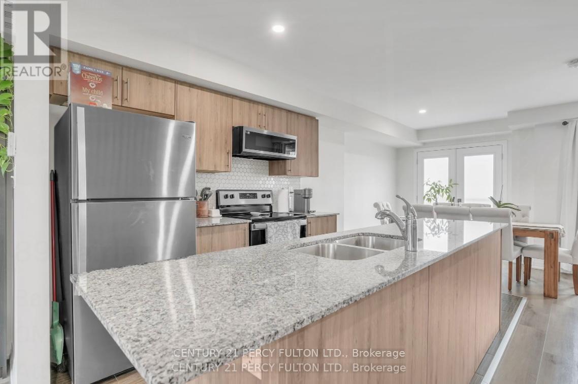 89 Fairlane Avenue, Barrie, Ontario  L9L 0M9 - Photo 5 - S12443882