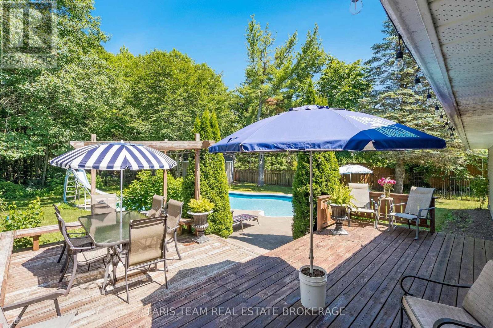 21 Maryjane Road, Tiny (Wyevale), Ontario  L0L 2T0 - Photo 25 - S12444882