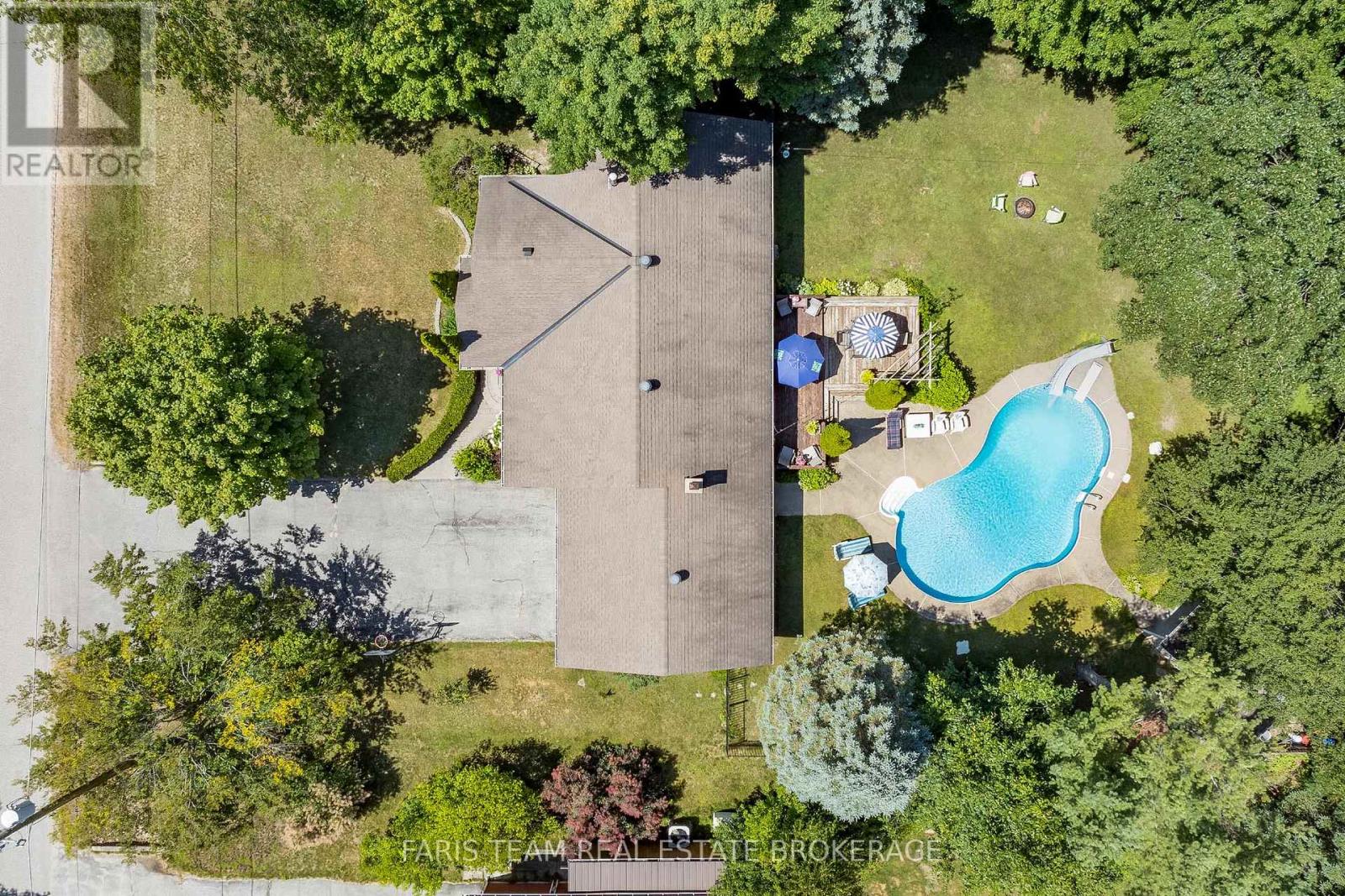 21 Maryjane Road, Tiny (Wyevale), Ontario  L0L 2T0 - Photo 31 - S12444882