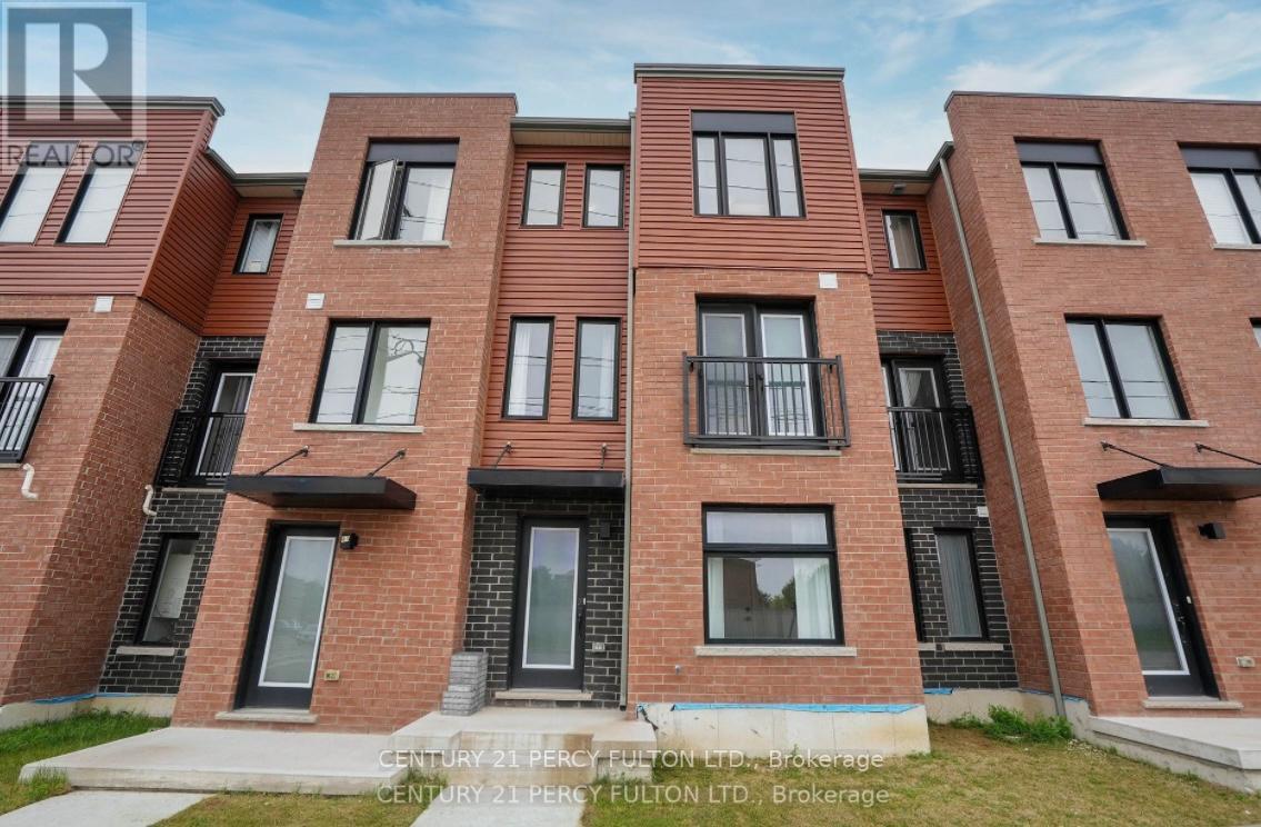 89 Fairlane Avenue, Barrie, Ontario  L9L 0M9 - Photo 3 - S12443882