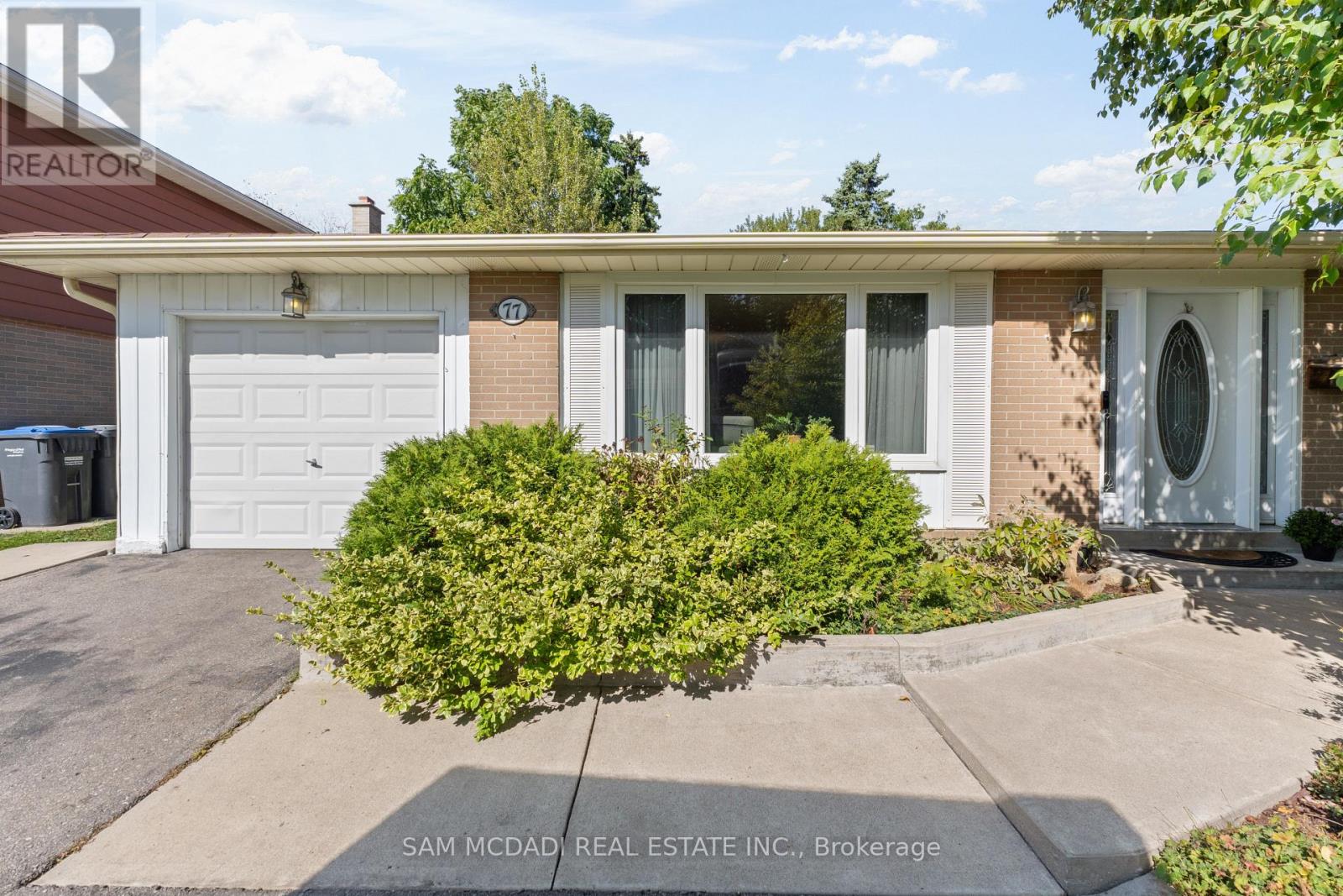 77 Lockton Crescent, Brampton (Brampton East), Ontario  L6W 1C2 - Photo 1 - W12444881