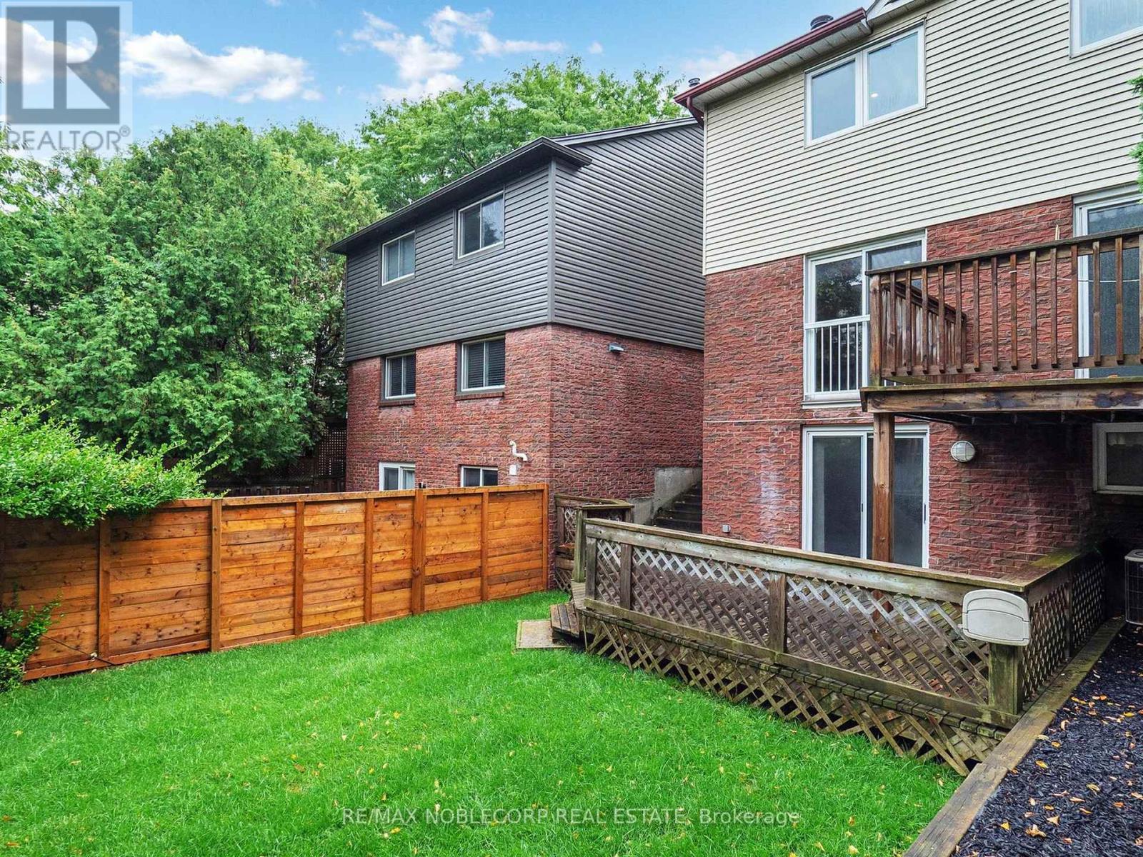 892 Sweetwater Crescent, Mississauga (Lorne Park), Ontario  L5H 4A8 - Photo 48 - W12444887