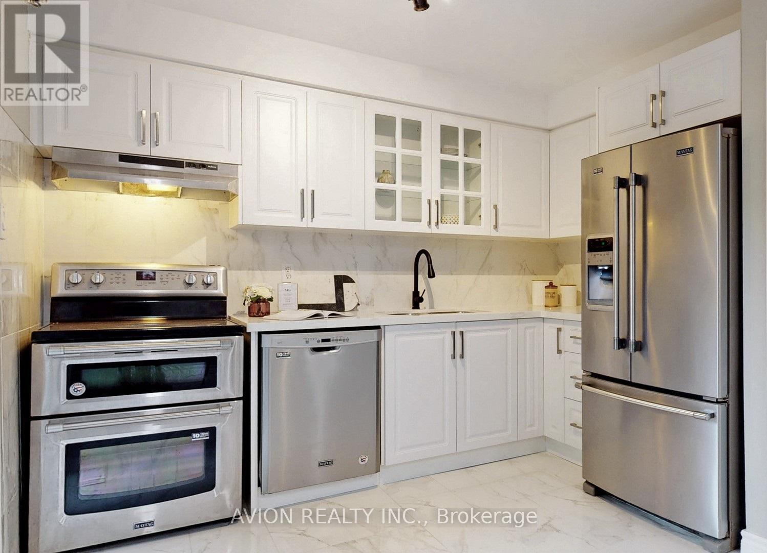 41 - 6679 Shelter Bay Road, Mississauga, Ontario  L5N 2A2 - Photo 5 - W12444892