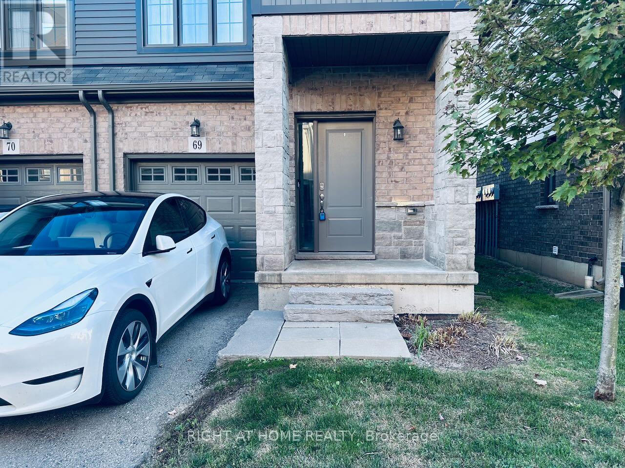 69 - 377 Glancaster Road, Hamilton, Ontario  L9G 0G4 - Photo 2 - X12444889
