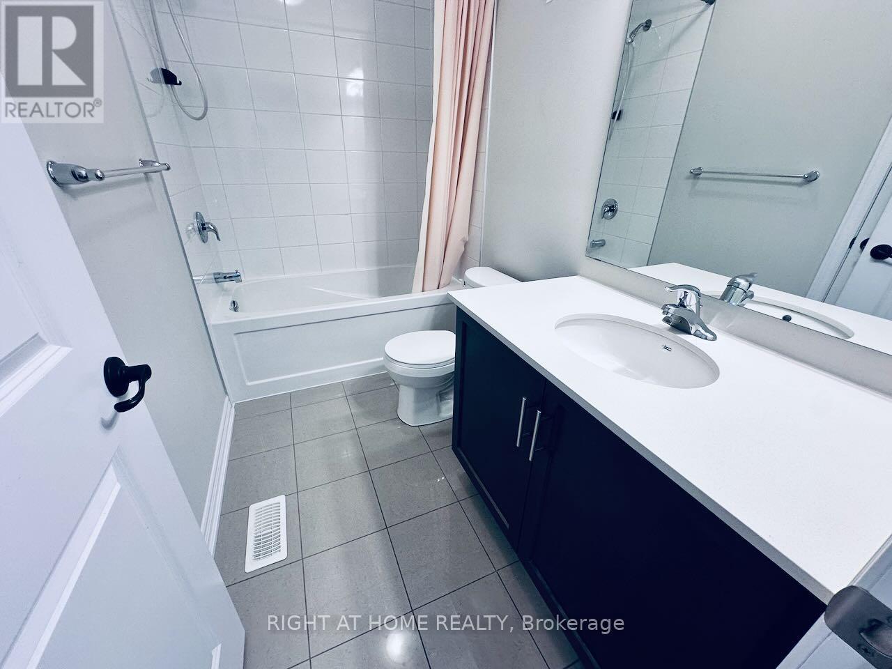 69 - 377 Glancaster Road, Hamilton, Ontario  L9G 0G4 - Photo 35 - X12444889
