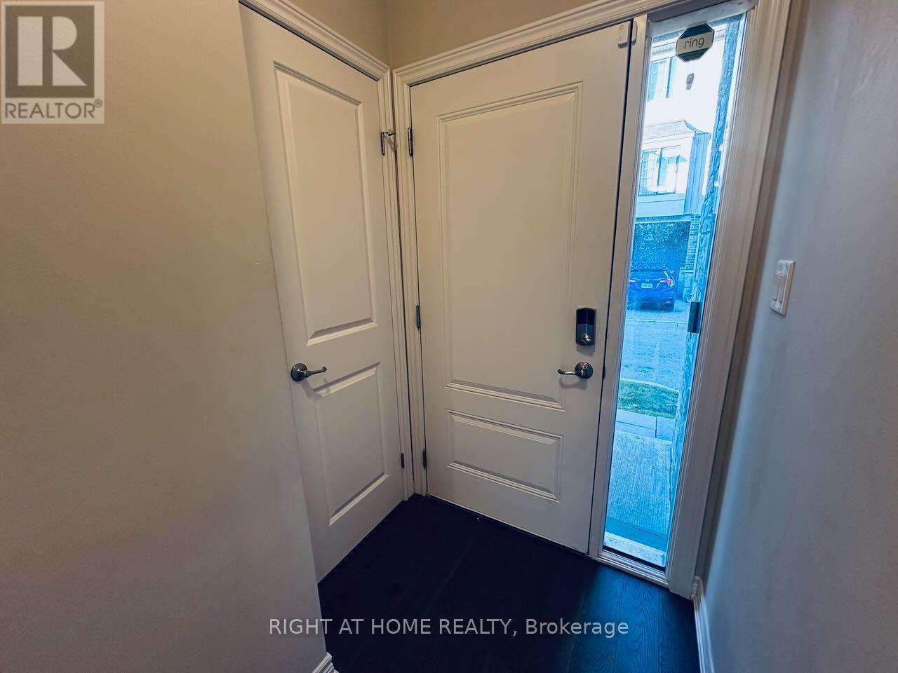 69 - 377 Glancaster Road, Hamilton, Ontario  L9G 0G4 - Photo 6 - X12444889