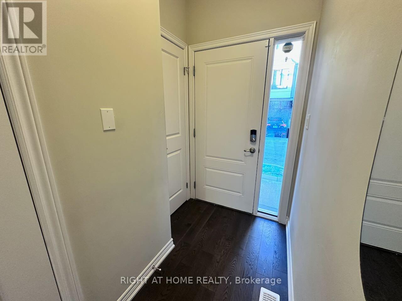 69 - 377 Glancaster Road, Hamilton, Ontario  L9G 0G4 - Photo 9 - X12444889