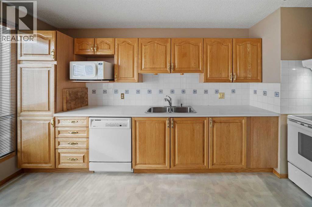 131 Prominence Heights Sw, Calgary, Alberta  T3H 2Z6 - Photo 21 - A2238661