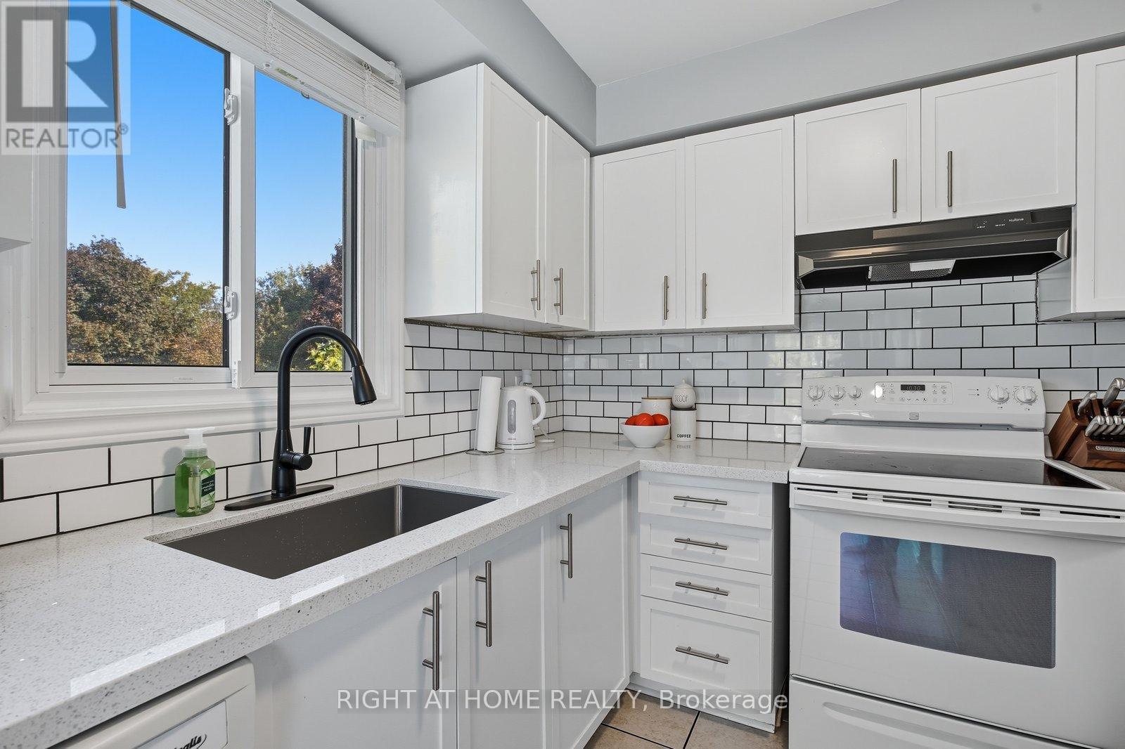 15 Glanville Crescent, Clarington (Bowmanville), Ontario  L1C 4L7 - Photo 13 - E12444915