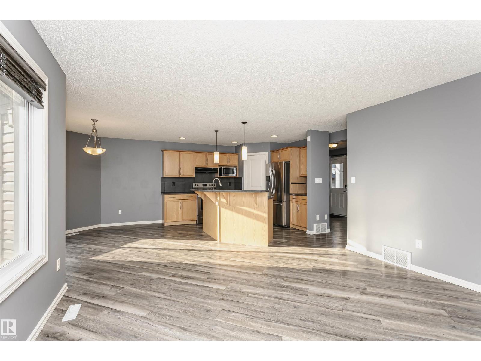 125 Rue Masson, Beaumont, Alberta  T4X 1S8 - Photo 9 - E4460623