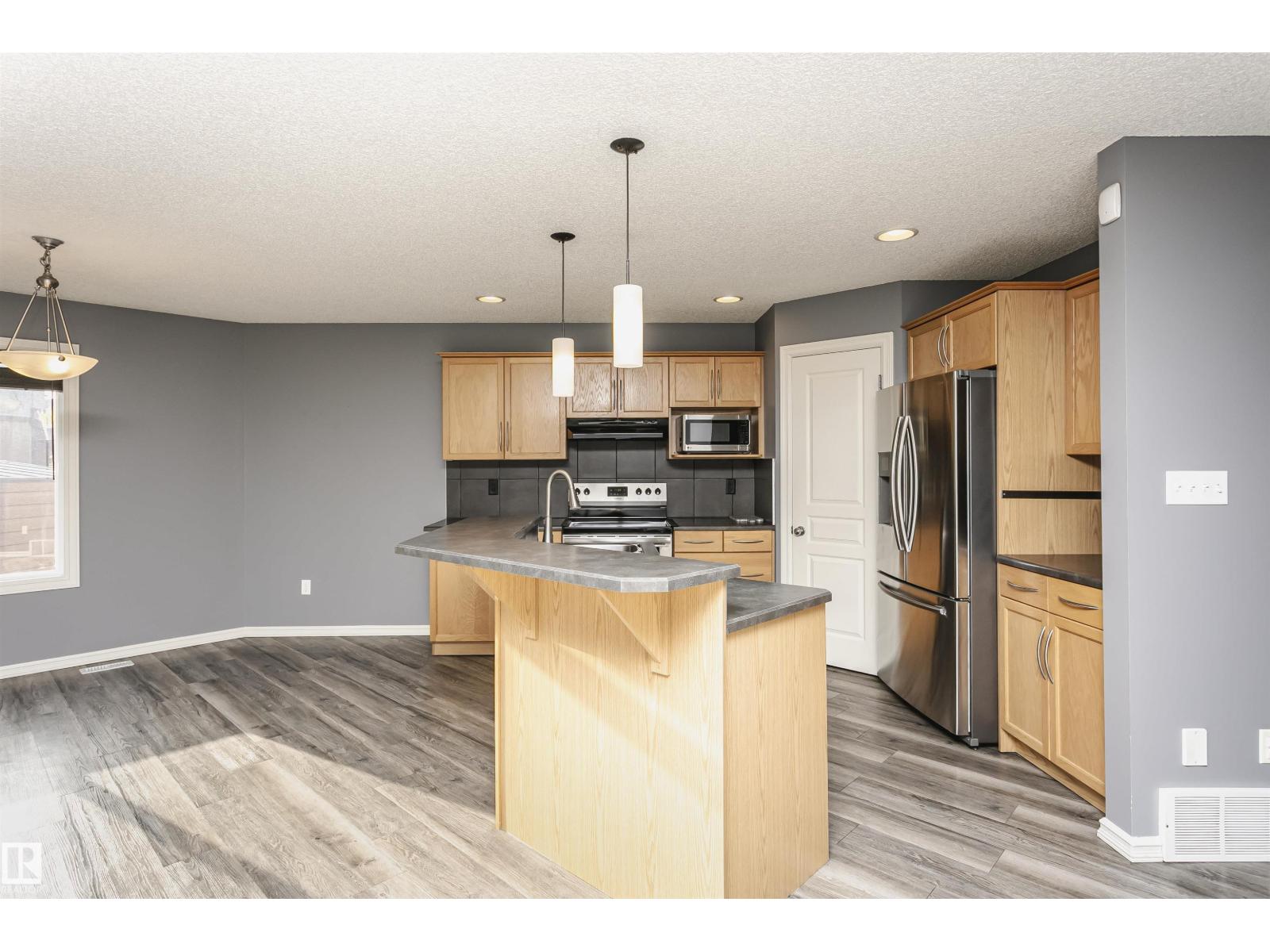 125 Rue Masson, Beaumont, Alberta  T4X 1S8 - Photo 13 - E4460623