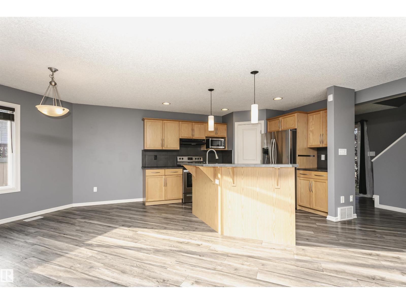 125 Rue Masson, Beaumont, Alberta  T4X 1S8 - Photo 11 - E4460623