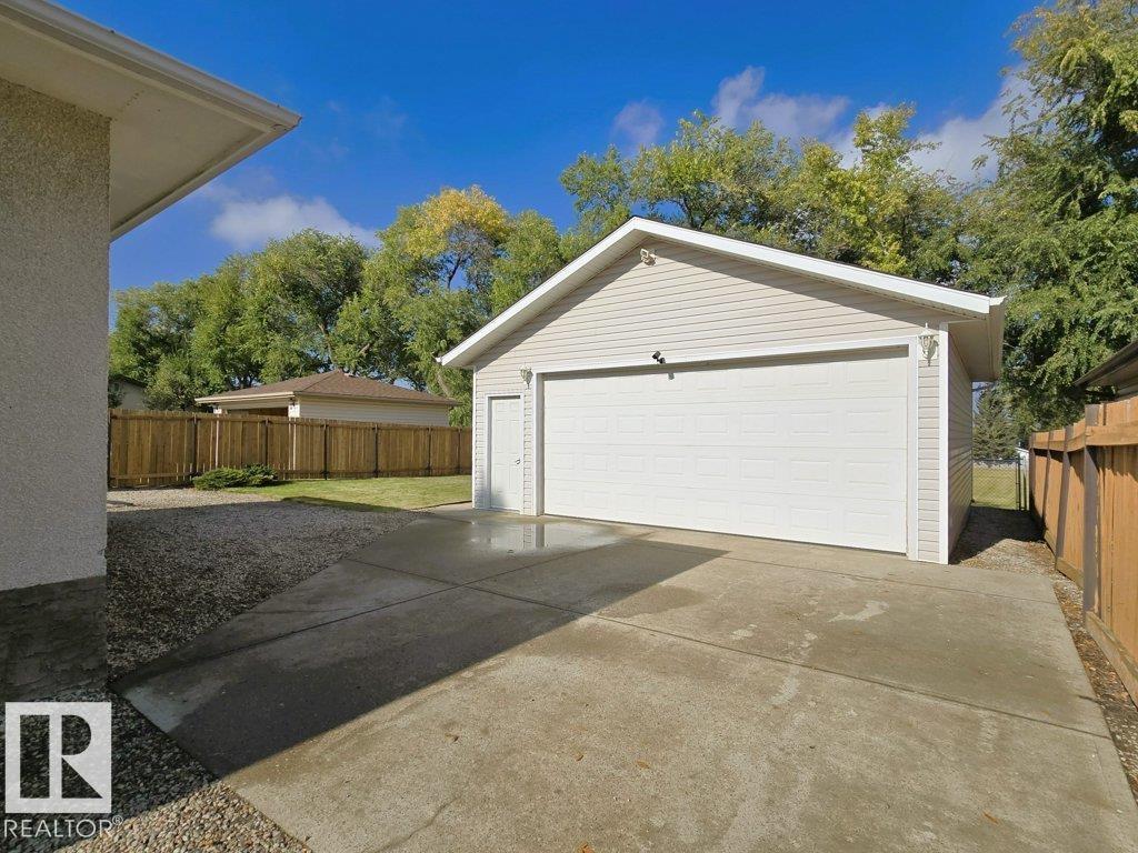 16 Starling Dr, Sherwood Park, Alberta  T8A 0A7 - Photo 3 - E4460736
