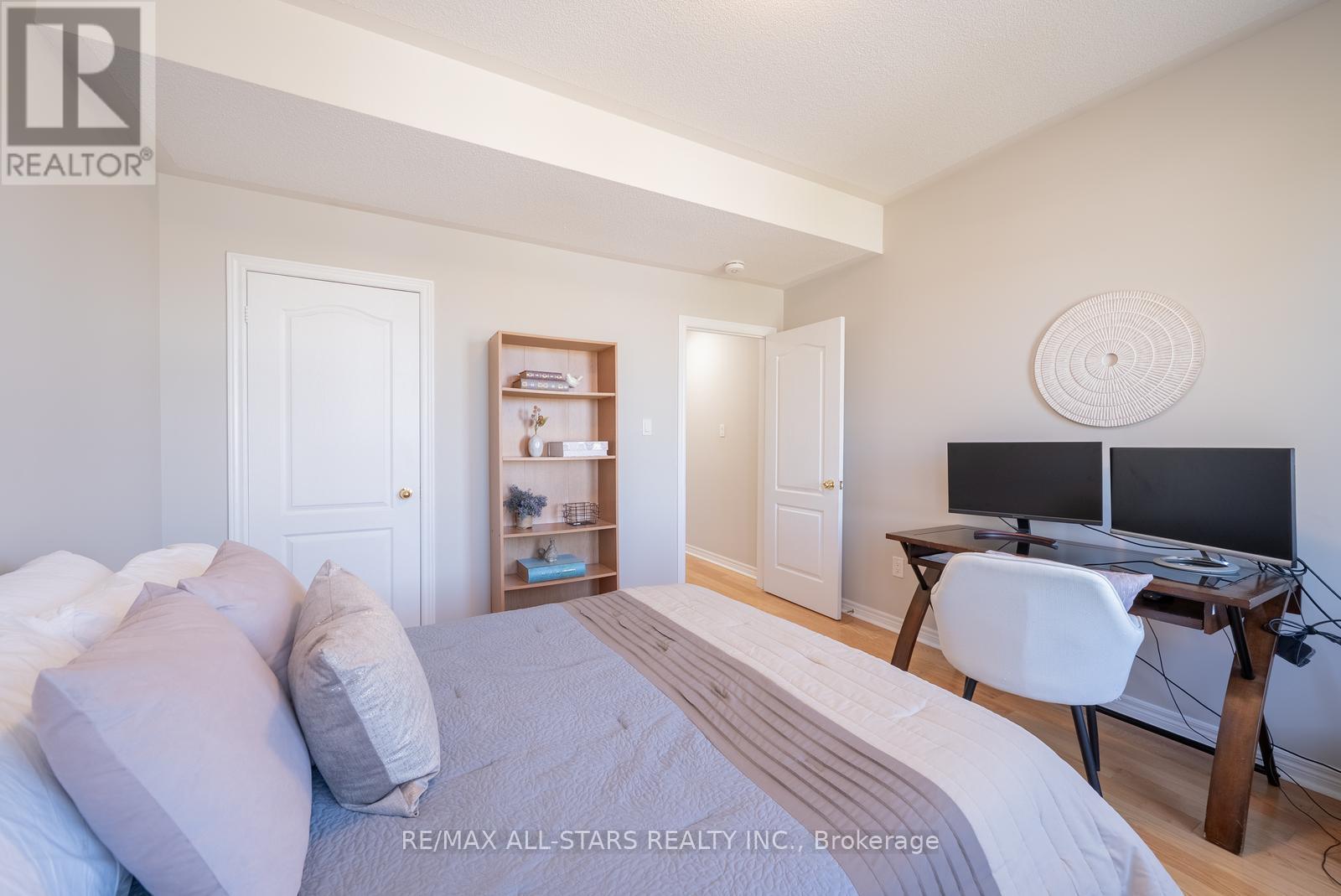 824 Millard Street, Whitchurch-Stouffville (Stouffville), Ontario  L4A 0B6 - Photo 18 - N12444903