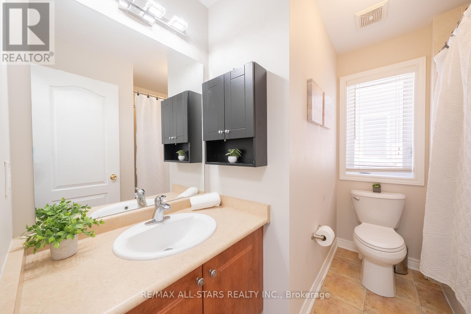 824 Millard Street, Whitchurch-Stouffville (Stouffville), Ontario  L4A 0B6 - Photo 19 - N12444903